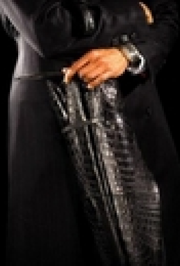 أغلى مظلة في العالم..له وليست لكِ!