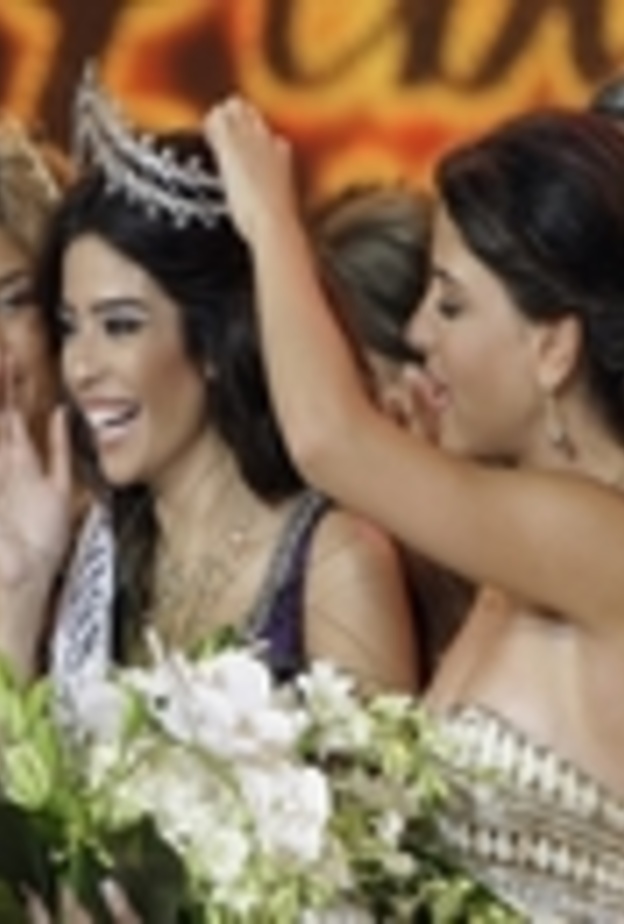يارا الخوري ملكة جمال لبنان 2011 