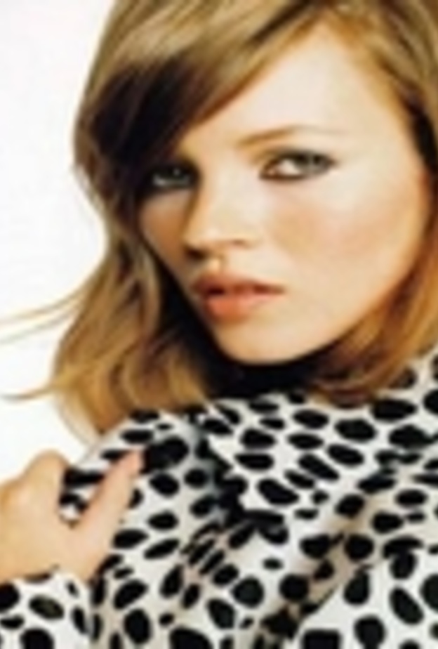 مصمم ديور: عشت تجربة خلاقة بتصميمي لثوب زفاف كيت موس