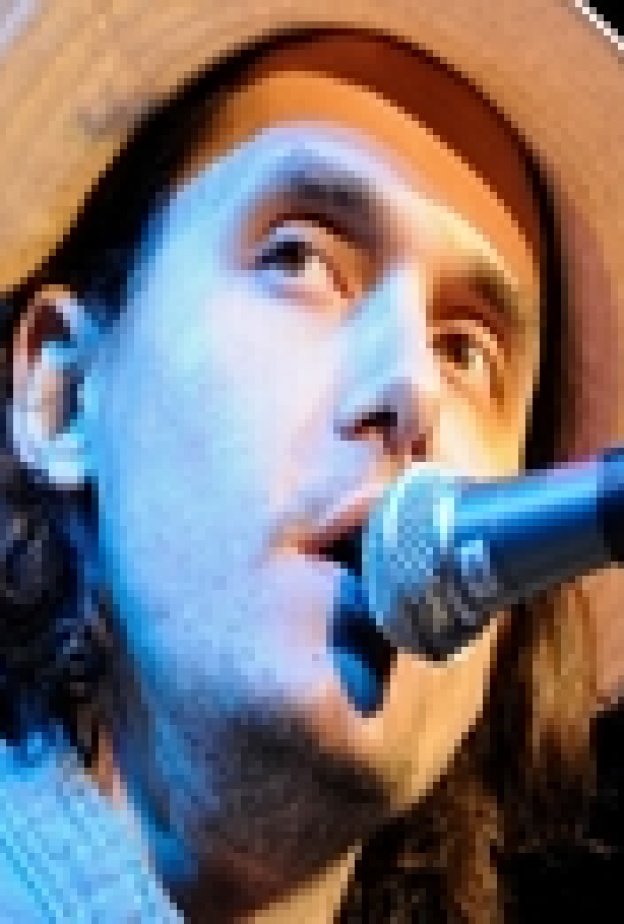 عارض صحي يؤجل حفلات جون ماير