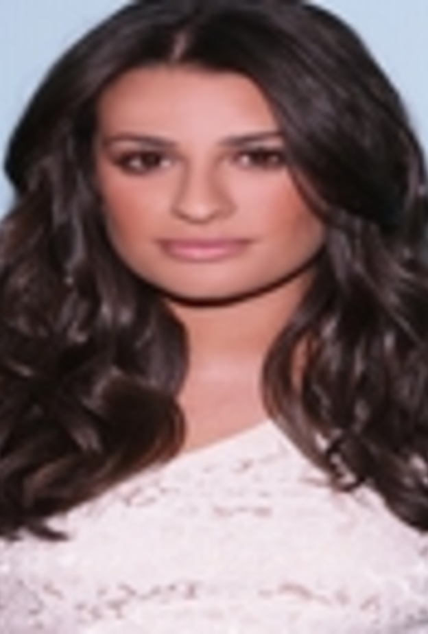 قالوا لي لست جميلة وطلبوا مني تجميل انفي..واثبت العكس:  ليا ميشيل