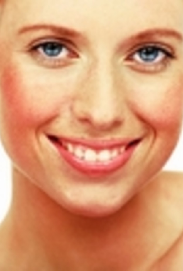 لبشرة بلا احمرار... تجنبي المأكولات الحارة