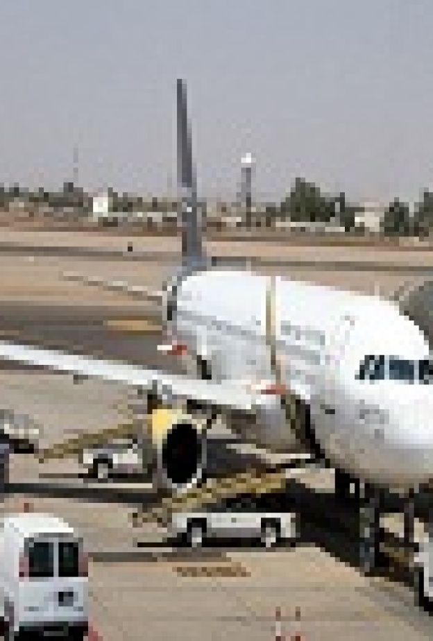 مطار تبوك يستقبل أول رحلة من القاهرة