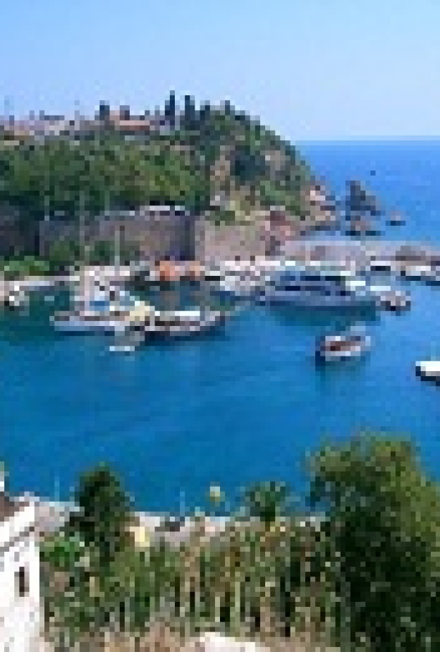 75% زيادة في عدد السائحين العرب إلى تركيا