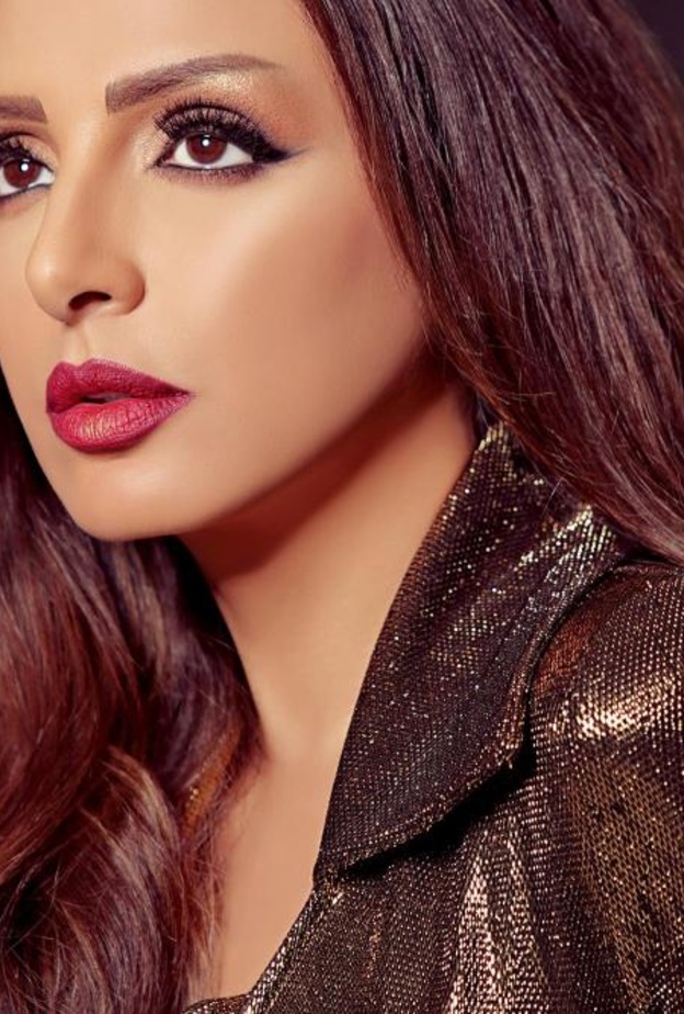 هل تدخلت روتانا لانقاذ أنغام