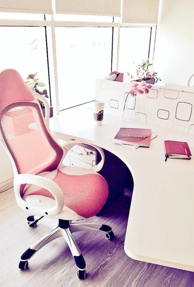 مكتبك الخاص في مركز شي ووركس