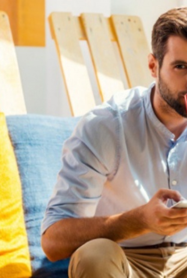 اسراف الرجل في  تناول القهوة يسبب اجهاض زوجته 