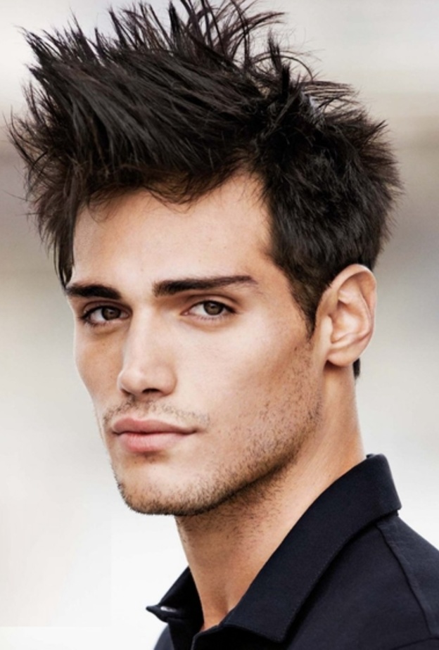 تسريحة الشعر العالية بالجل