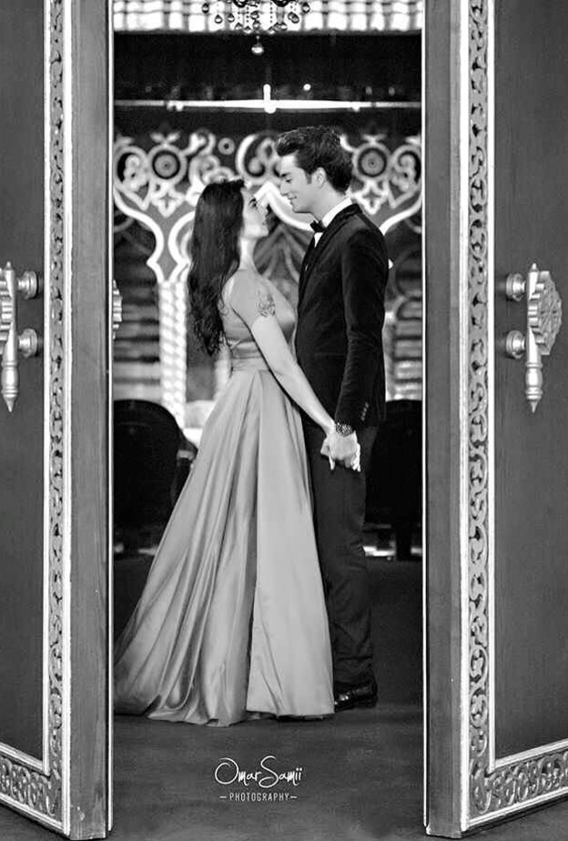 الصورة الرسمية للخطوبة فى المسرح القومى