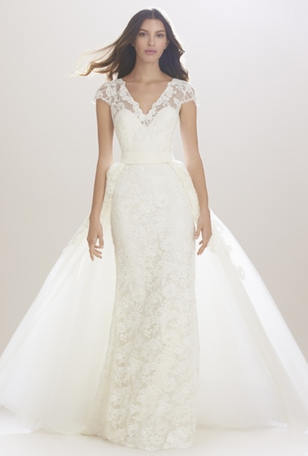 فستان بحزام على الخصر من Carolina Herrera