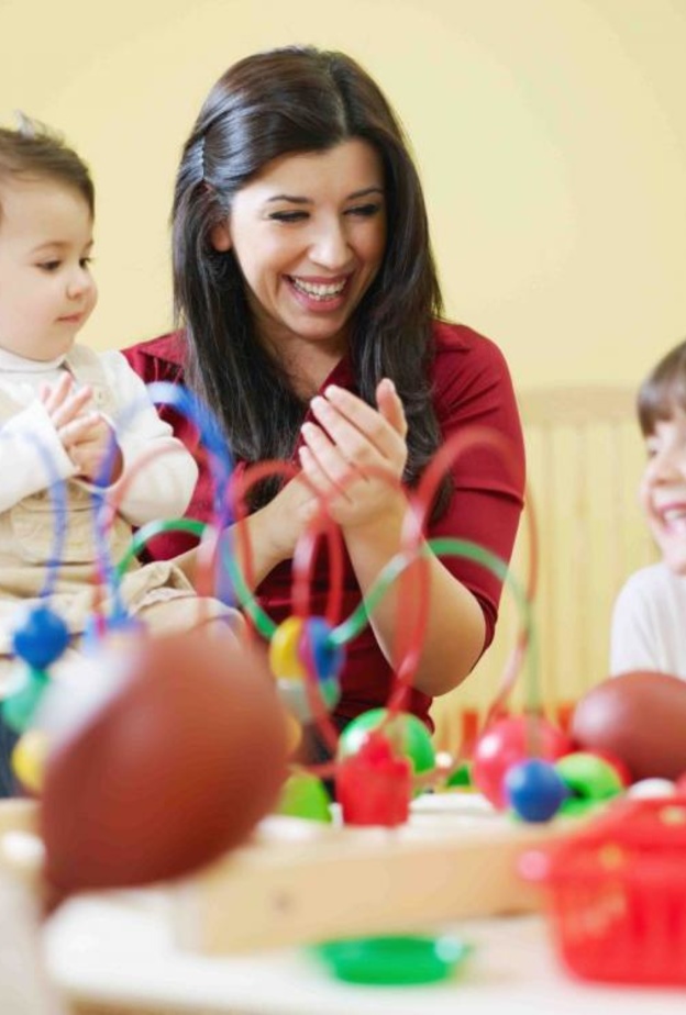 العب طريقة حديثة للتربية 