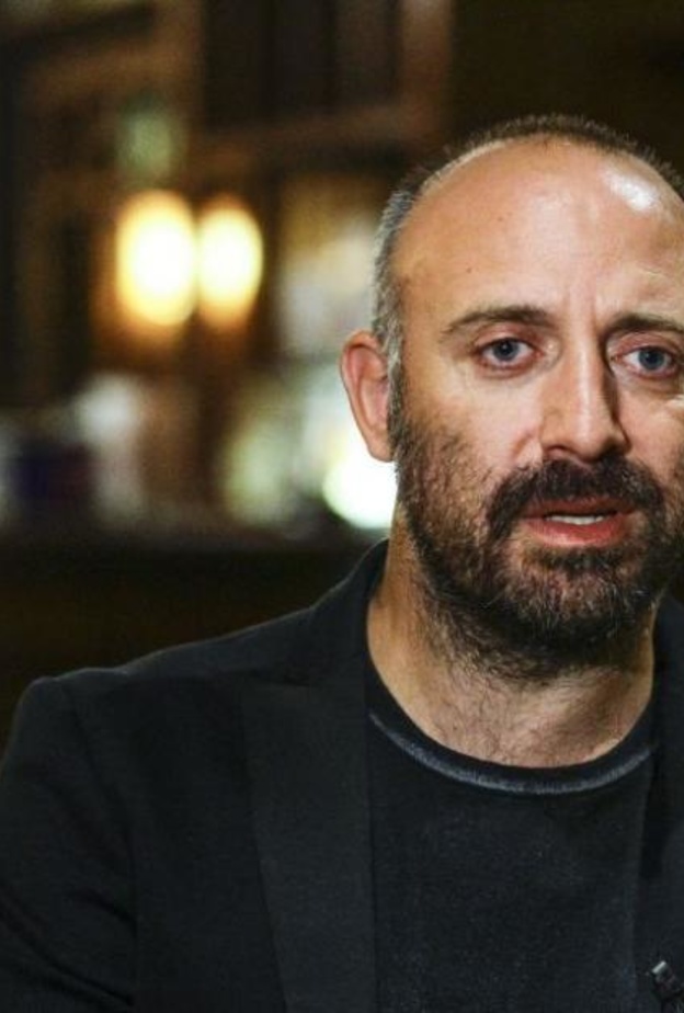 خالد ارجنش احترف برمجة الكمبيوتر