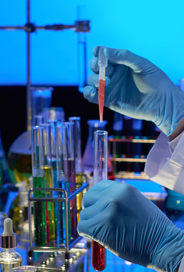 إطلاق أكبر مختبر خارج الصين لفحص وتشخيص الإصابة بفيروس كورونا المستجد في أبوظبي