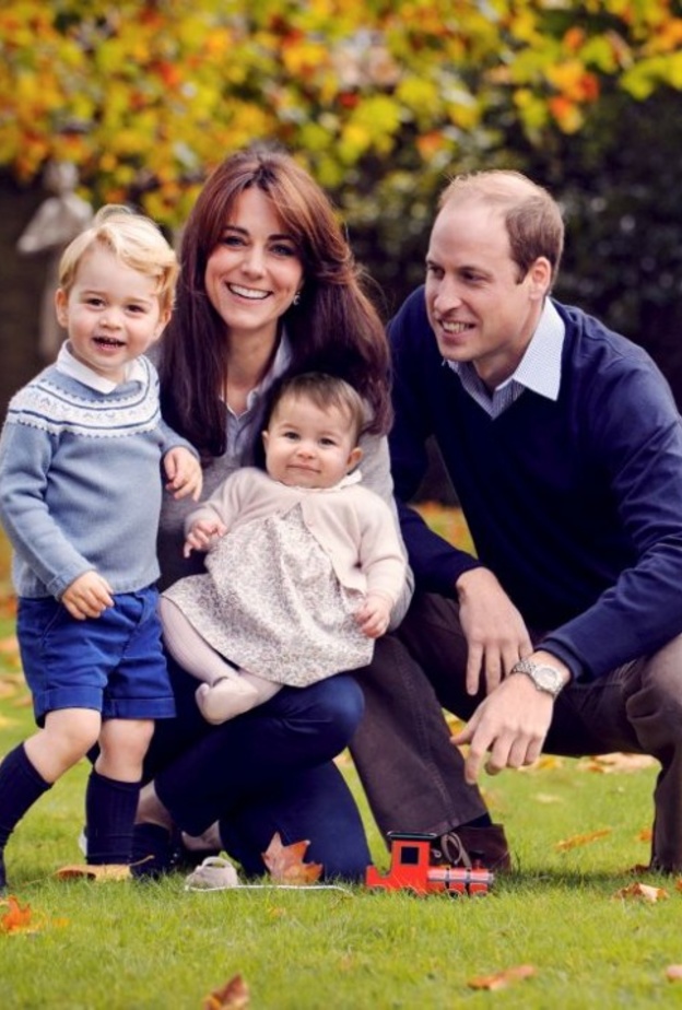 الأمير وليام في أخر صورة عائلية