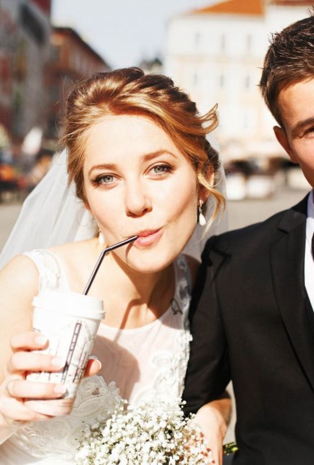 احرصي على شرب كمية وافرة من المياه يوميا