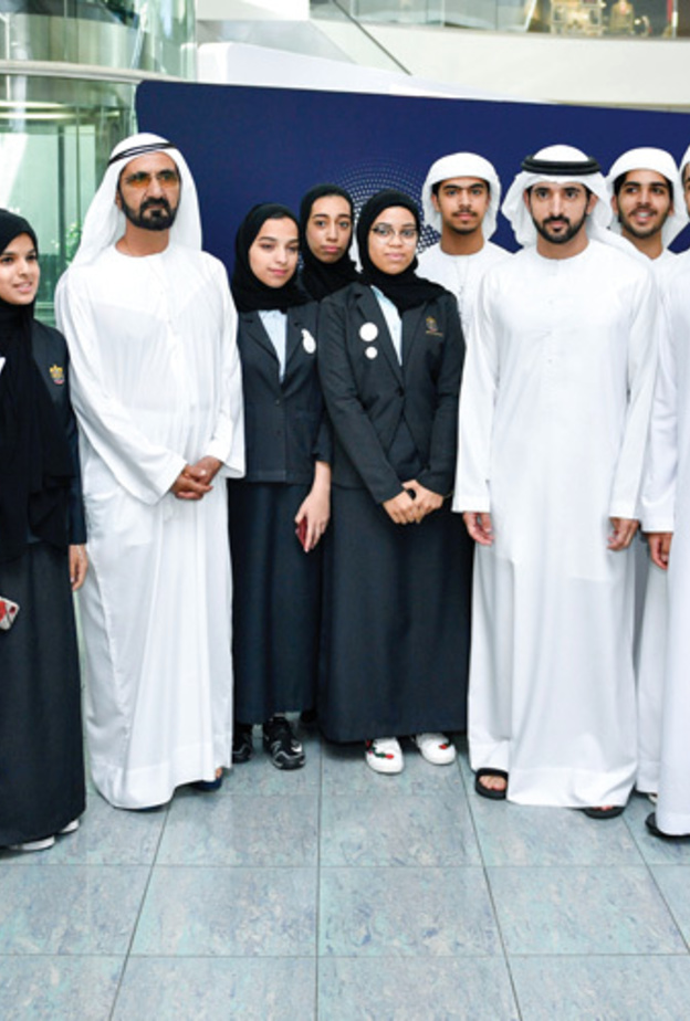 الشيخ محمد بن راشد يتابع تحدي الترجمة