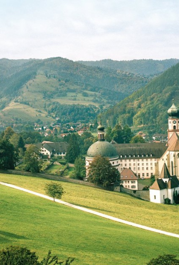 استجمام ساحر في قرية Staufen im Breisgau ألمانيا