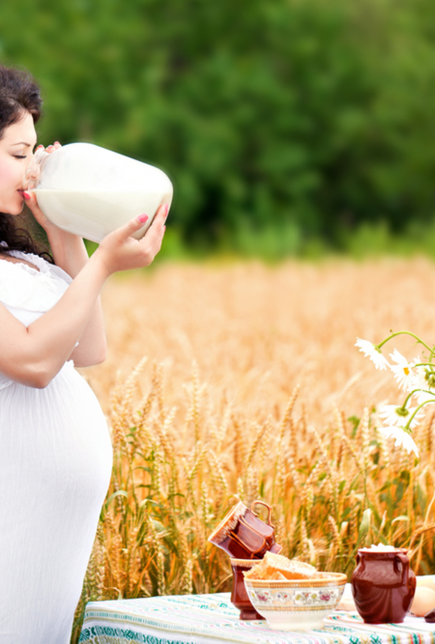 للحامل .. لسلامة جنينك لا تتناولي الحليب العضوي 