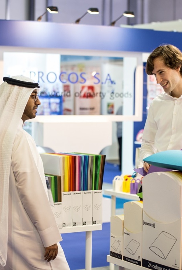 معرض عالم الورق 2019 ..في دبي يسلط الضوء على تطورات الورق الالكتروني 