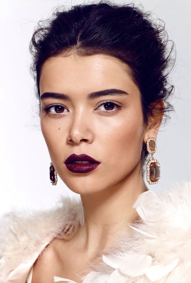 تألق الحواجب طوال الفترة المطلوبة