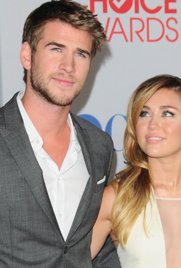 مايلي سايرس يظهر عليها الحب