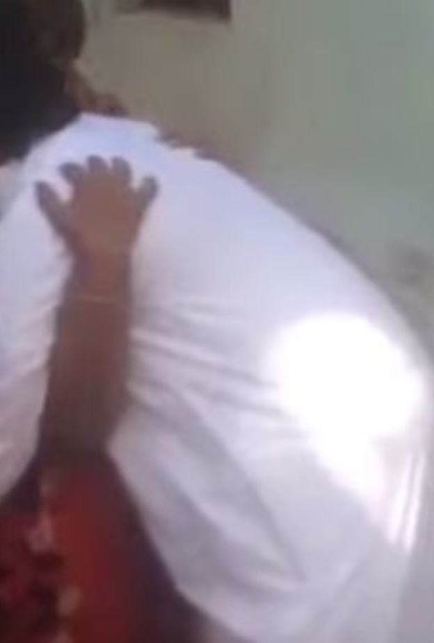 مشهد من الفيديو للقاء ضاري بالخادمة بعد 7 سنوات من مغادرتها