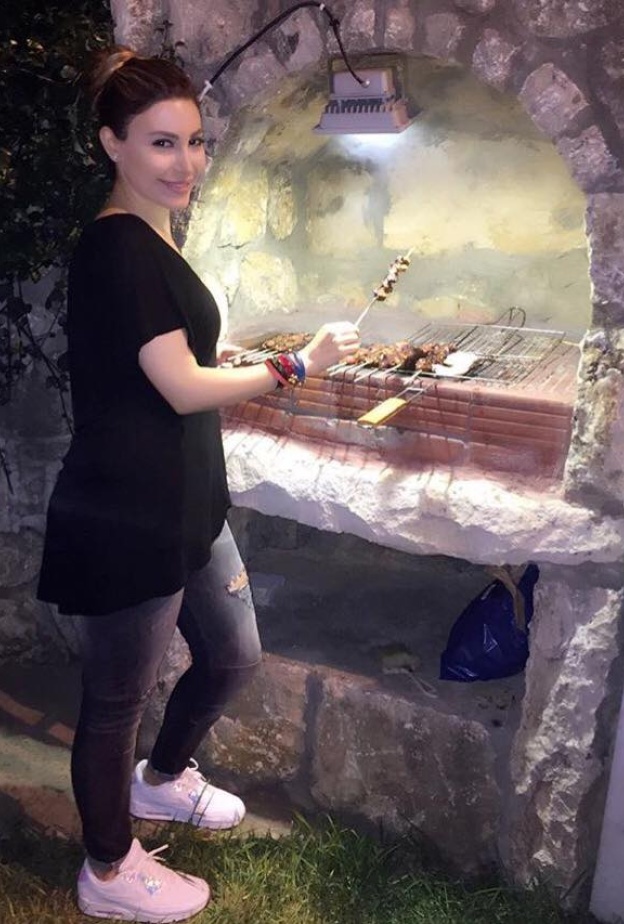 يارا تشارك في إعداد المشاوي بالأمس .. وتدعو المعجبين للانضمام إليها !