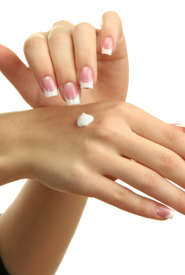 رطبي يوميا يديك بكريم مغذ في الشتاء