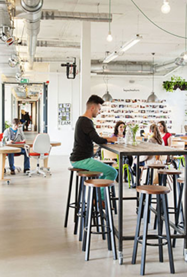 منصات التواصل المُلهِم في دبي