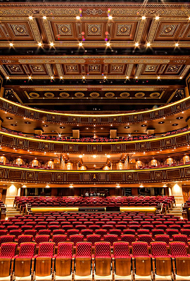 "احتفالات عمان: الرحلة العظيمة" في دار الأوبرا السلطانية بمسقط