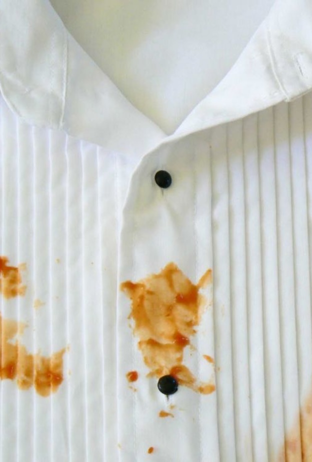 ازالة الزيوت من الملابس