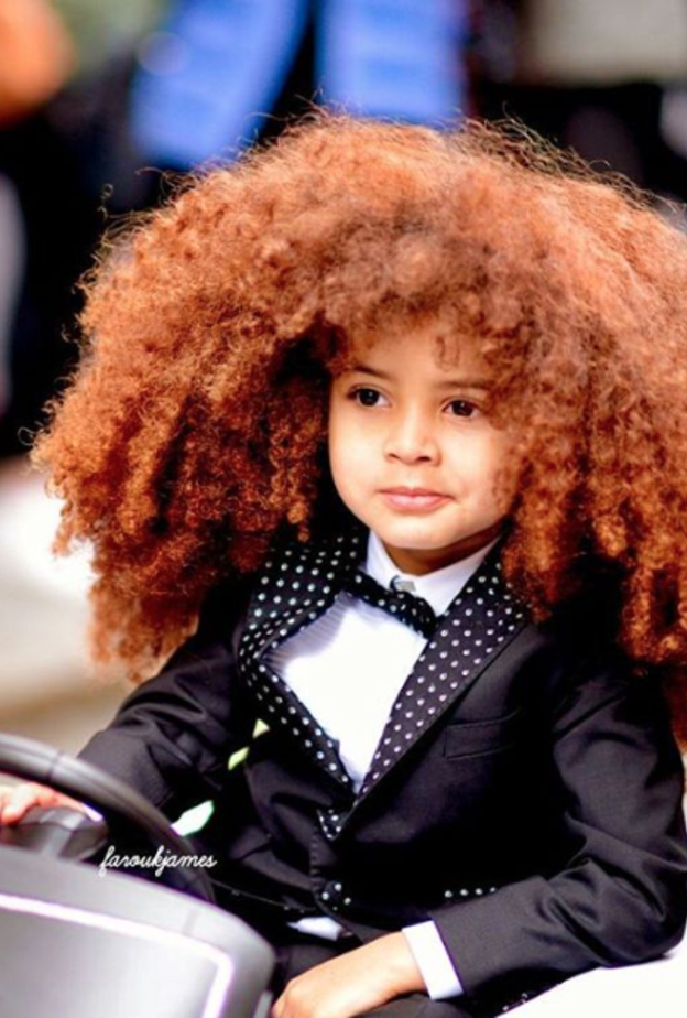 الطفل الذي شغل العالم على انستقرام وظهر في "فاشن فوروورد"