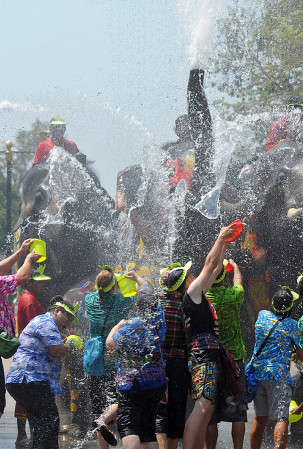 من مهرجان المياه في تايلاند