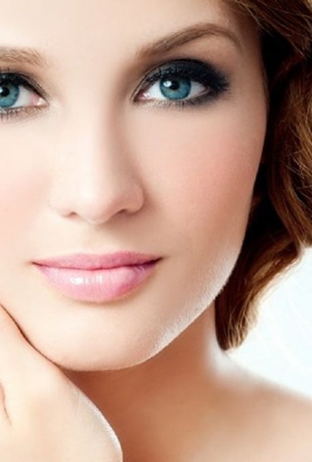 المسامات الواسعة تسلب الوجه بعضا من جماله