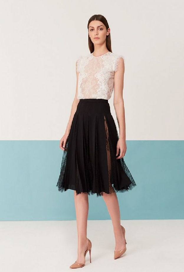 احدى التصاميم العصرية من المصممة هنيدة صيرفي