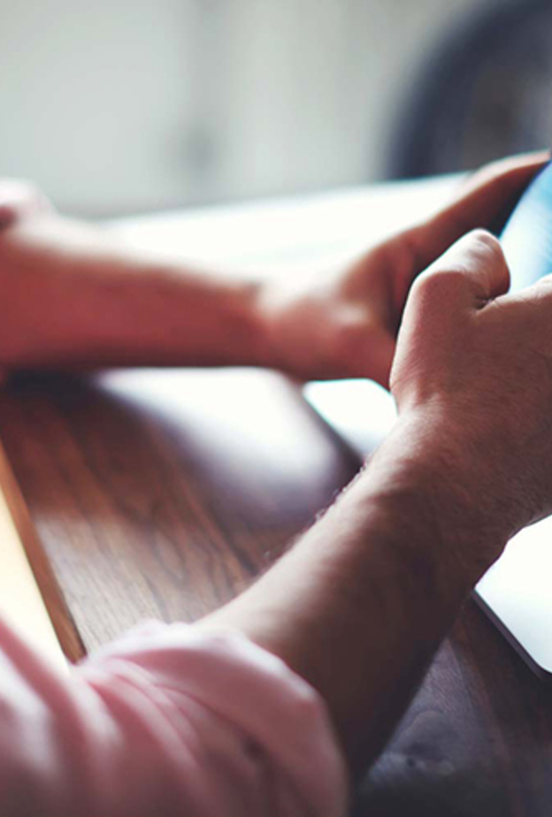 قلة إنفاق المؤسسات والشركات وراء عدم زيادة التطبيقات !