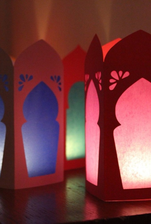 فوانيس ورقية لليالي رمضان وعيد الفطر