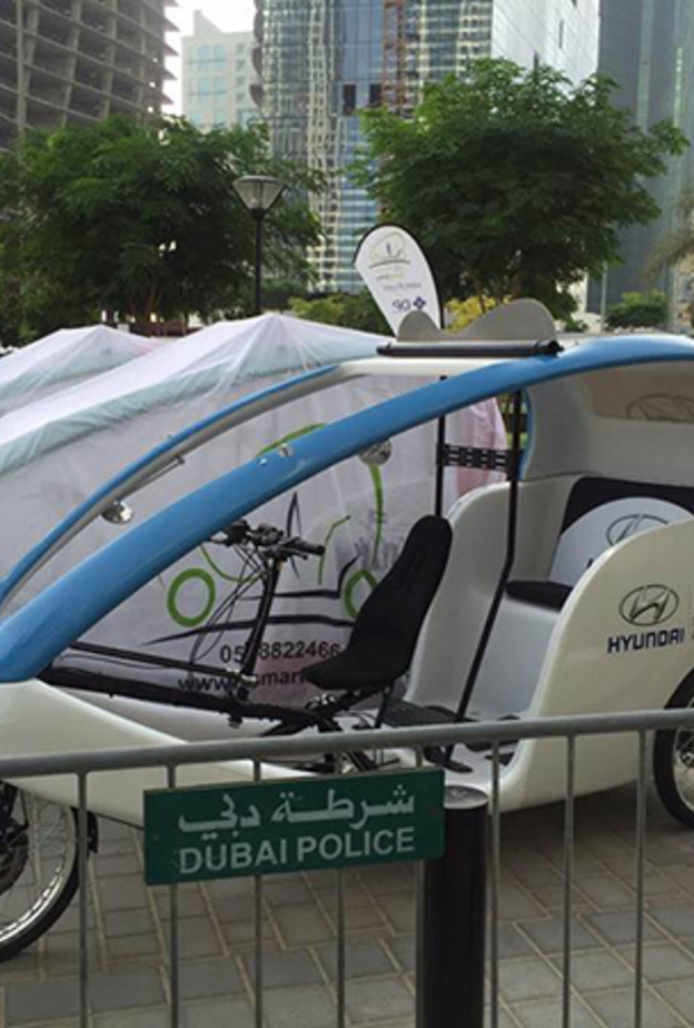 رحلات الدراجات الهوائية الذكية في "الخليج التجاري" في دبي