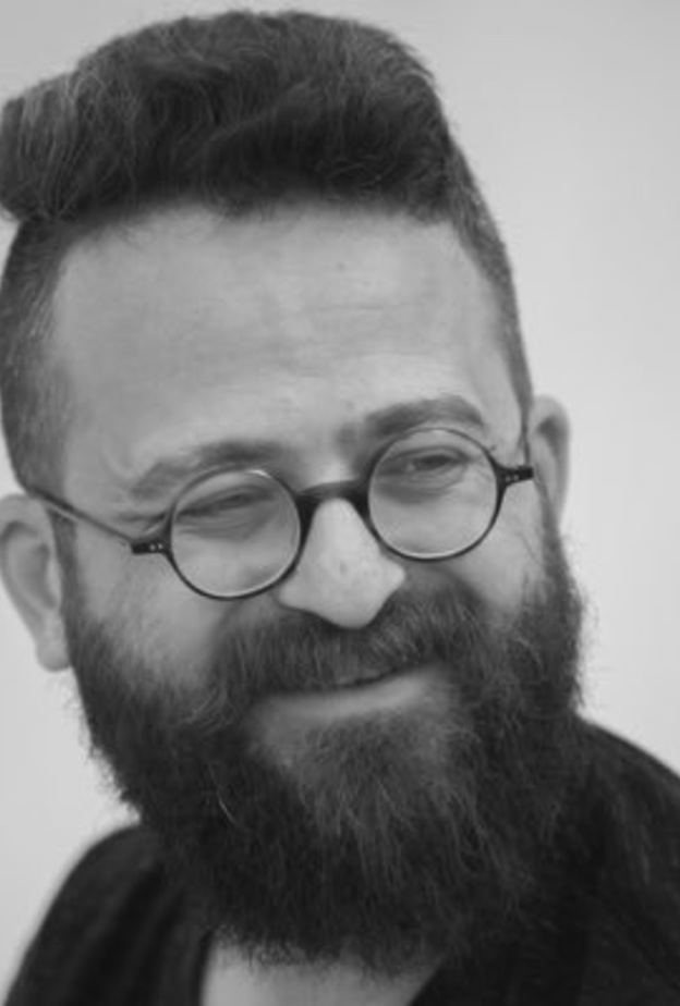 المخرج محمود الصباغ