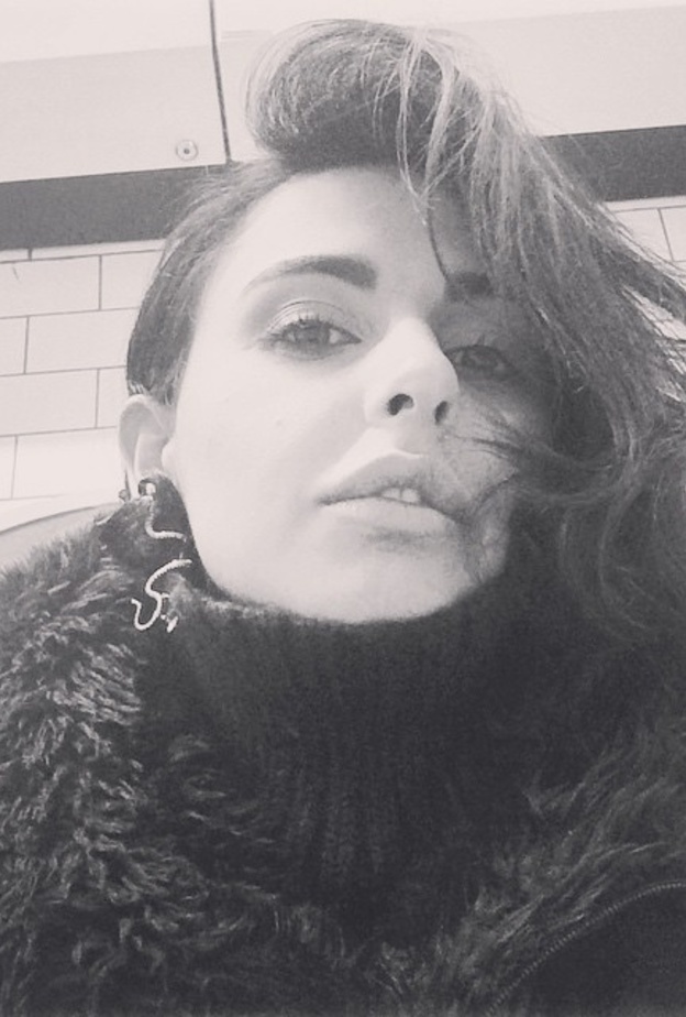 ميس حمدان بصورة سيلفي غير موفقة