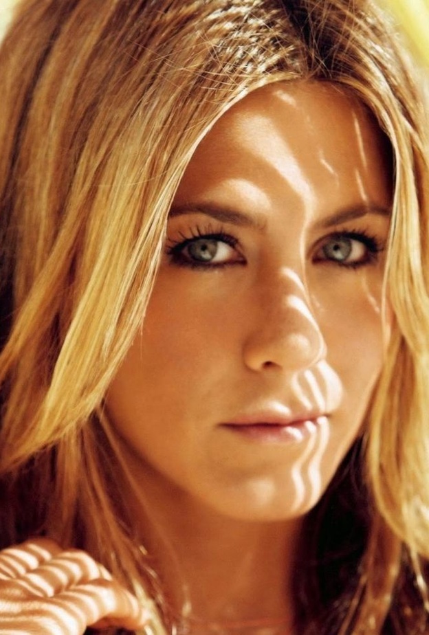 جنيفر انستون تتحدث عن اسوأ قرار اتخذته يتعلق بالجمال