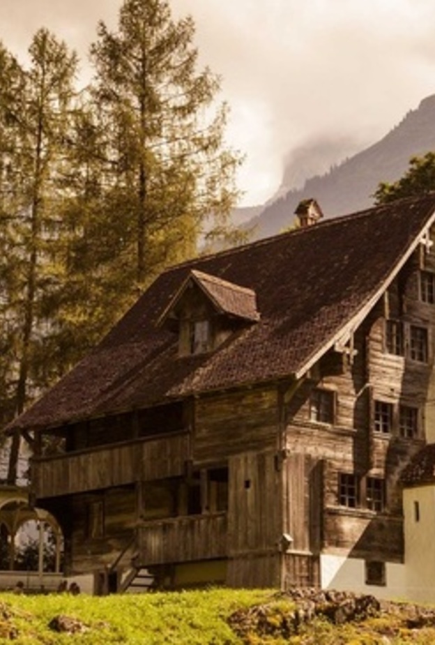 متحف الهواء الطلق بالنبيرغ في قرية برينز السويسرية