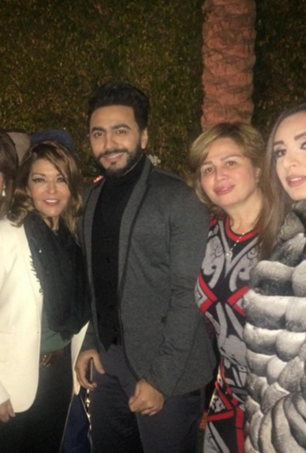 نجوم الفن يحتفلون مع سميرة سعيد