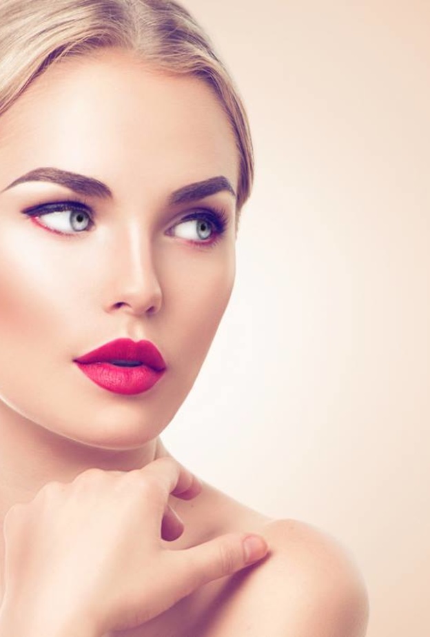 لمسة ربيعية على مكياجك في يوم المرأة العالمي