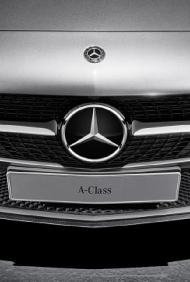 مرسيدس تصدر قطع معدنية باهظة من أجل سياراتها موديل 300SL Gullwing