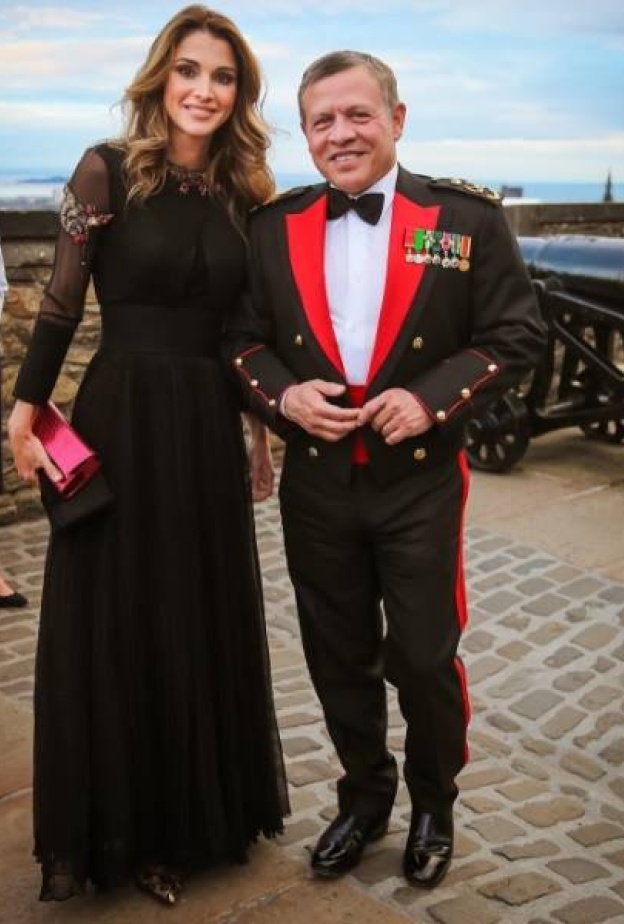 الملك عبدالله الثاني و الملكة رانيا خلال حضور مهرجان ادنبرة العسكري ٢٠١٦ يوم أمس