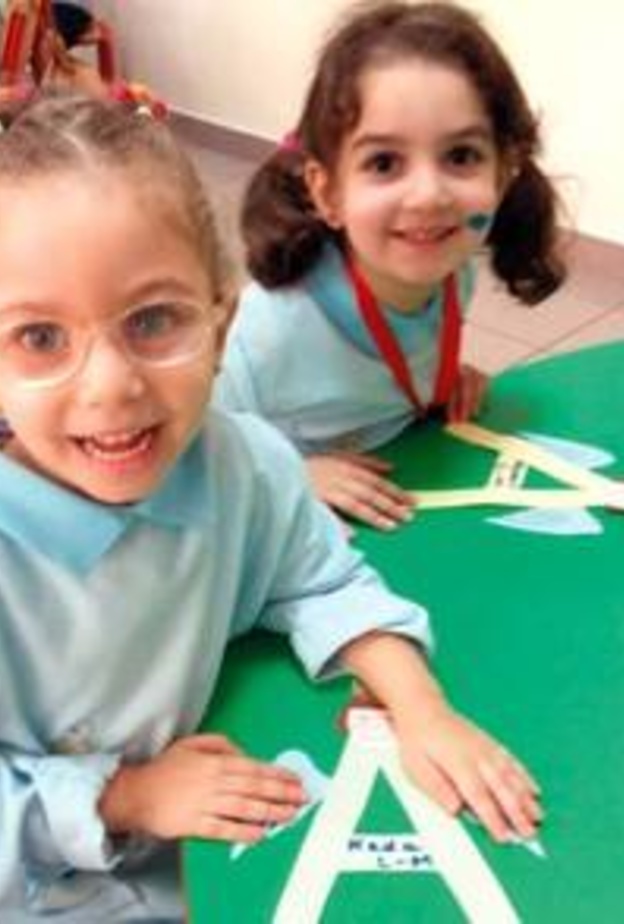 والد ندى طالبة مدرسة الوردية.. إبنتي لم تمت بمرض معد