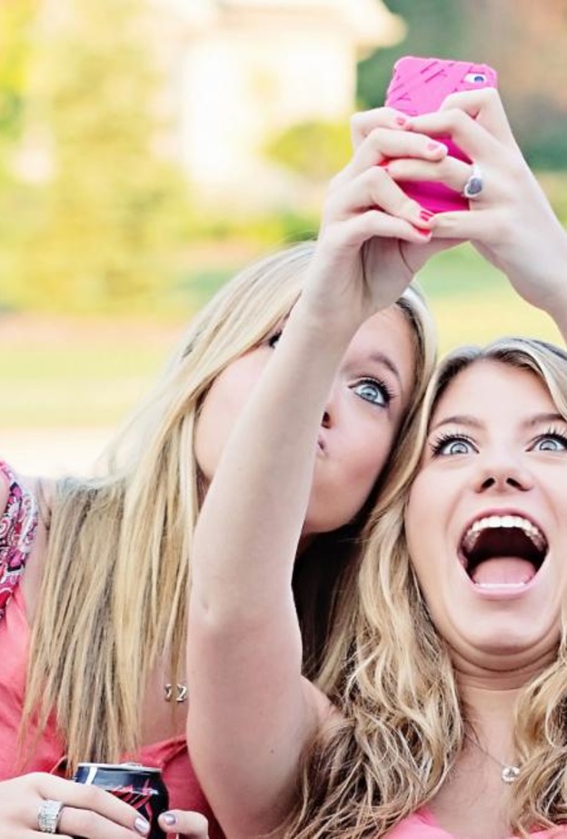 Selfie هوس الجميع