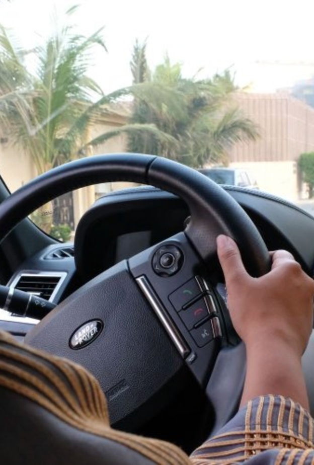 جامعة الملك عبدالعزيز تستعد لتعليم المرأة قيادة السيارة