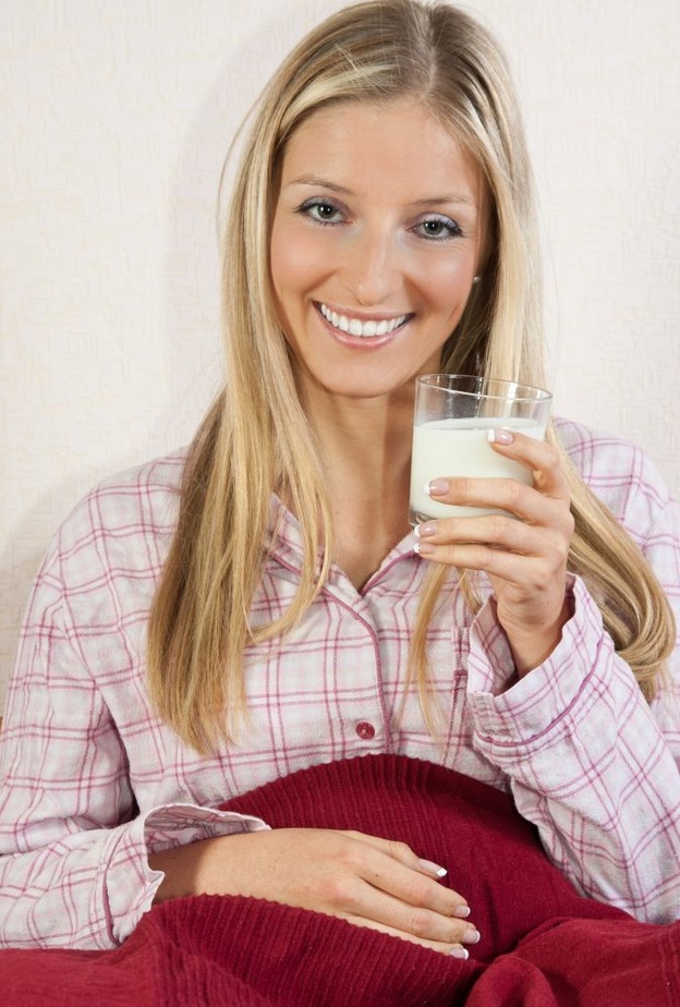 تناولي هذه المشروبات للتغلب على الشراهة ليلاً ولنومٍ سليم..